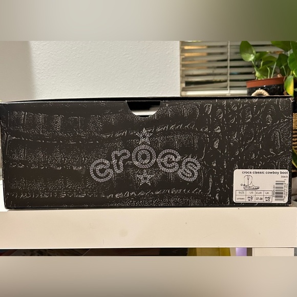 NEW in box Crocs cowboy boots with charms - Picture 8 of 10